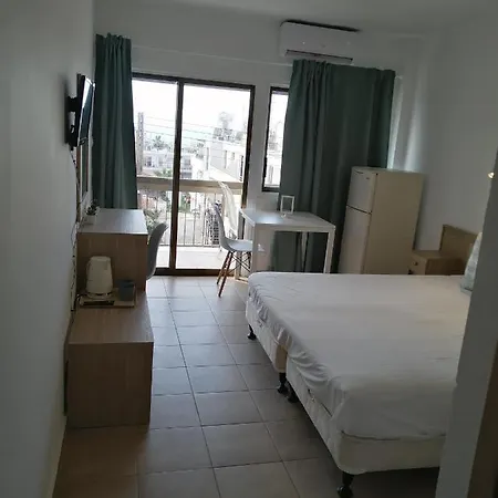 Tikay Studio Apts Hotel apartamentowy