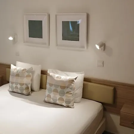 Tikay Studio Apts Ayía Nápa